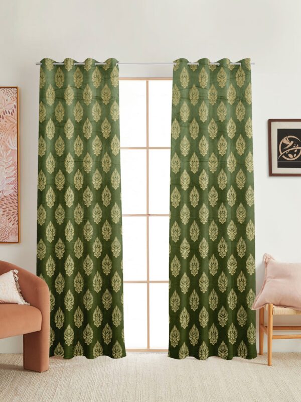 Curtain
