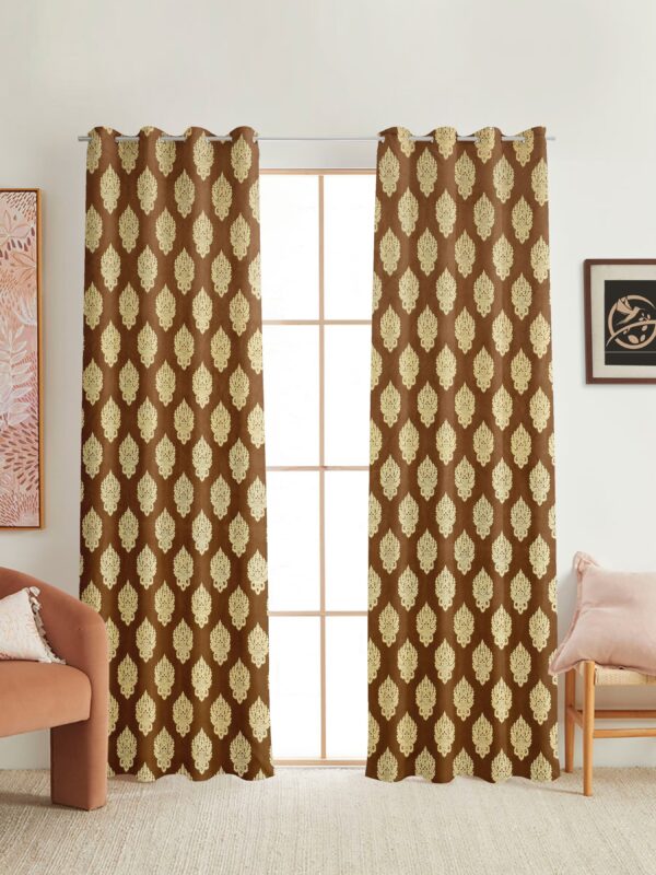 Curtain