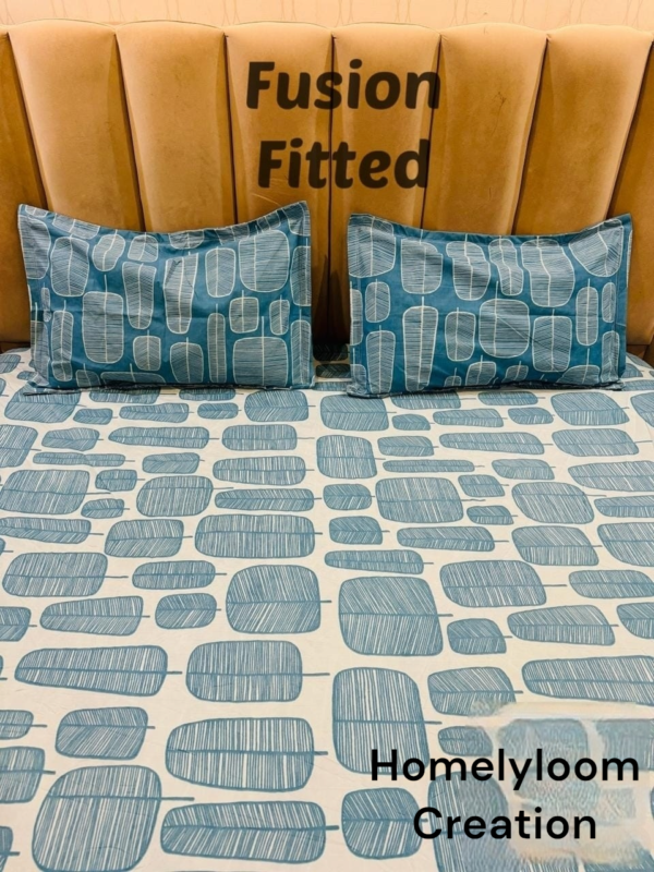 Elastic fitted bedsheet